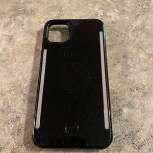 LuMee Light up case IPhone 11 Pro Max, Black Sparkle